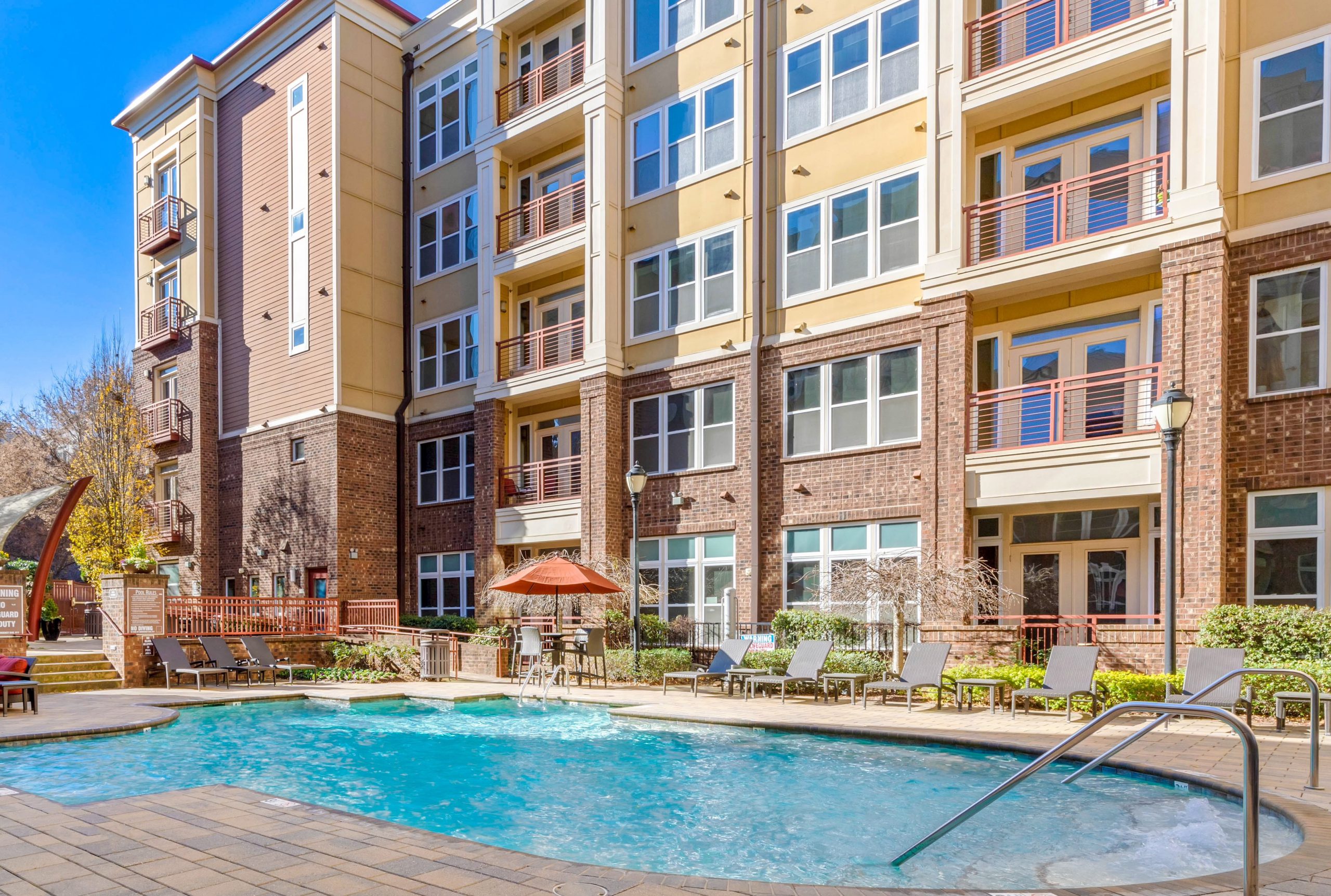 Hawthorne Residential Acquires Metro 808 Apartments in Charlotte, NC